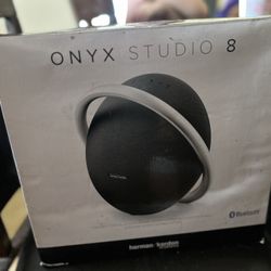 ONYX STUDIO 8 