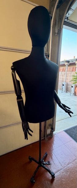 Professional Male Display Mannequin – Articulated Hands & Rolling Stand