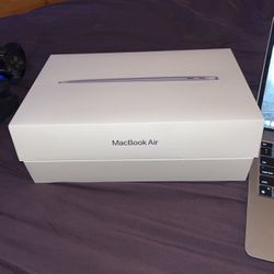 13 Inch MacBook Air with Apple M1 Chip