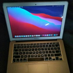 MacBook. Air 13 Laptop Working Fine