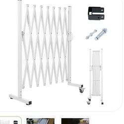 ST-White barrier fence - 8ft long and can me Mounted