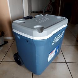 Good Condition Coleman 60 Qt Rolling Cooler