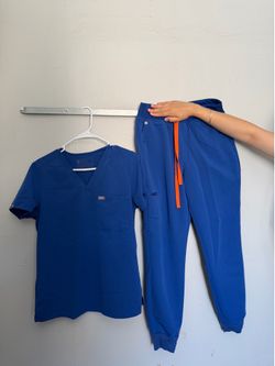 Figs scrubs