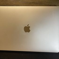 Macbook air 2020 M1 8gb ram 128gb ssd mint