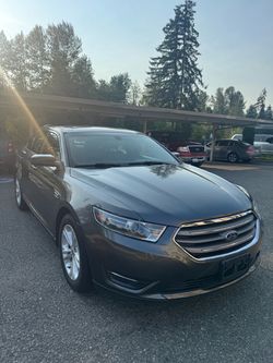 2016 Ford Taurus