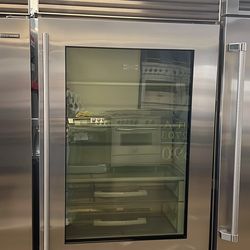 SUB ZERO 36” WIDE BUILT IN BOTTOM FREEZER REFRIGERATOR