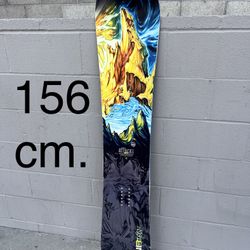 156 cm. Lib Tech Attack Banana snowboard
