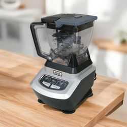 NINJA BLENDER BL701WM30 40 OZ & 72 OZ + EXTRAS