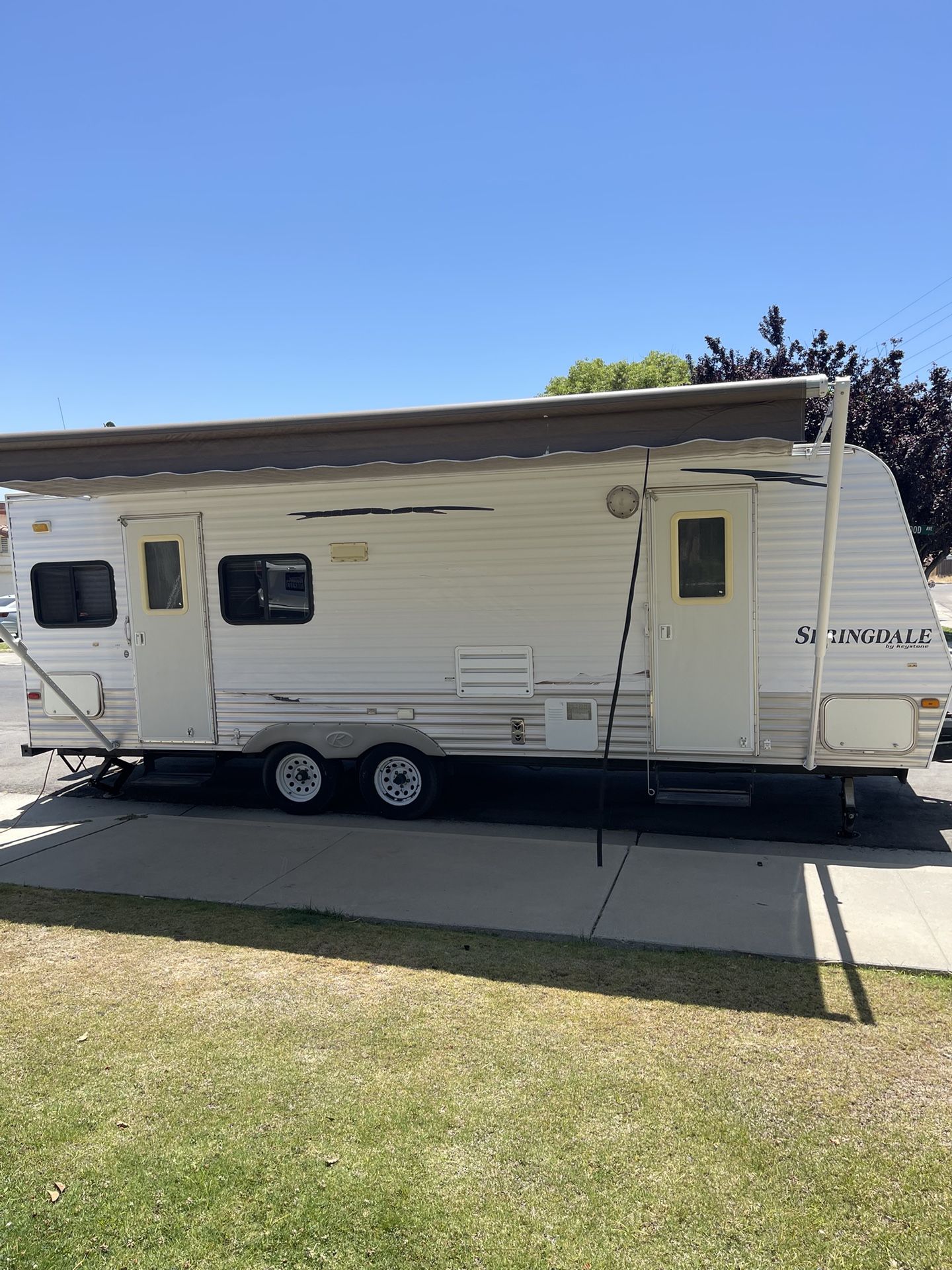 2008 Springdale Pull Trailer 26 Ft