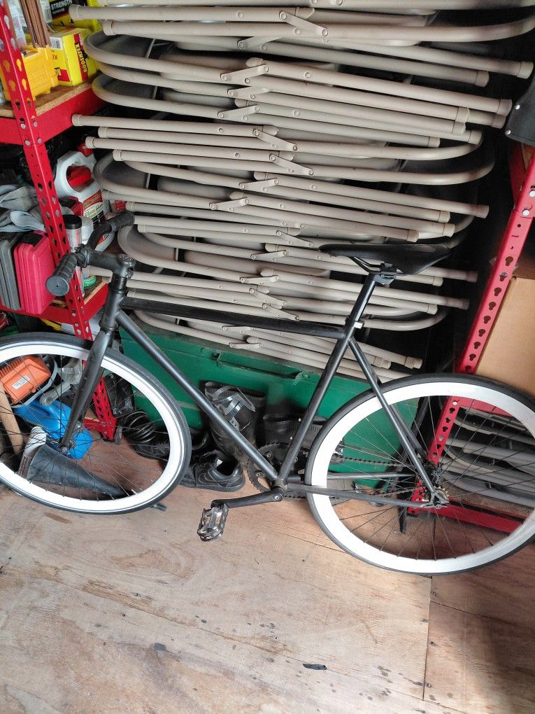 Fixed Gear Bike *Needs Slight Work*