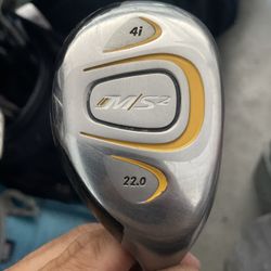 Walter Hagen hybrid wood 4i / 22 deg in right handed  