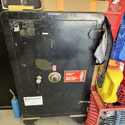 Cary Safe Co Antique Safe  With Combination 500lbs+ - if listed it’s still availabe