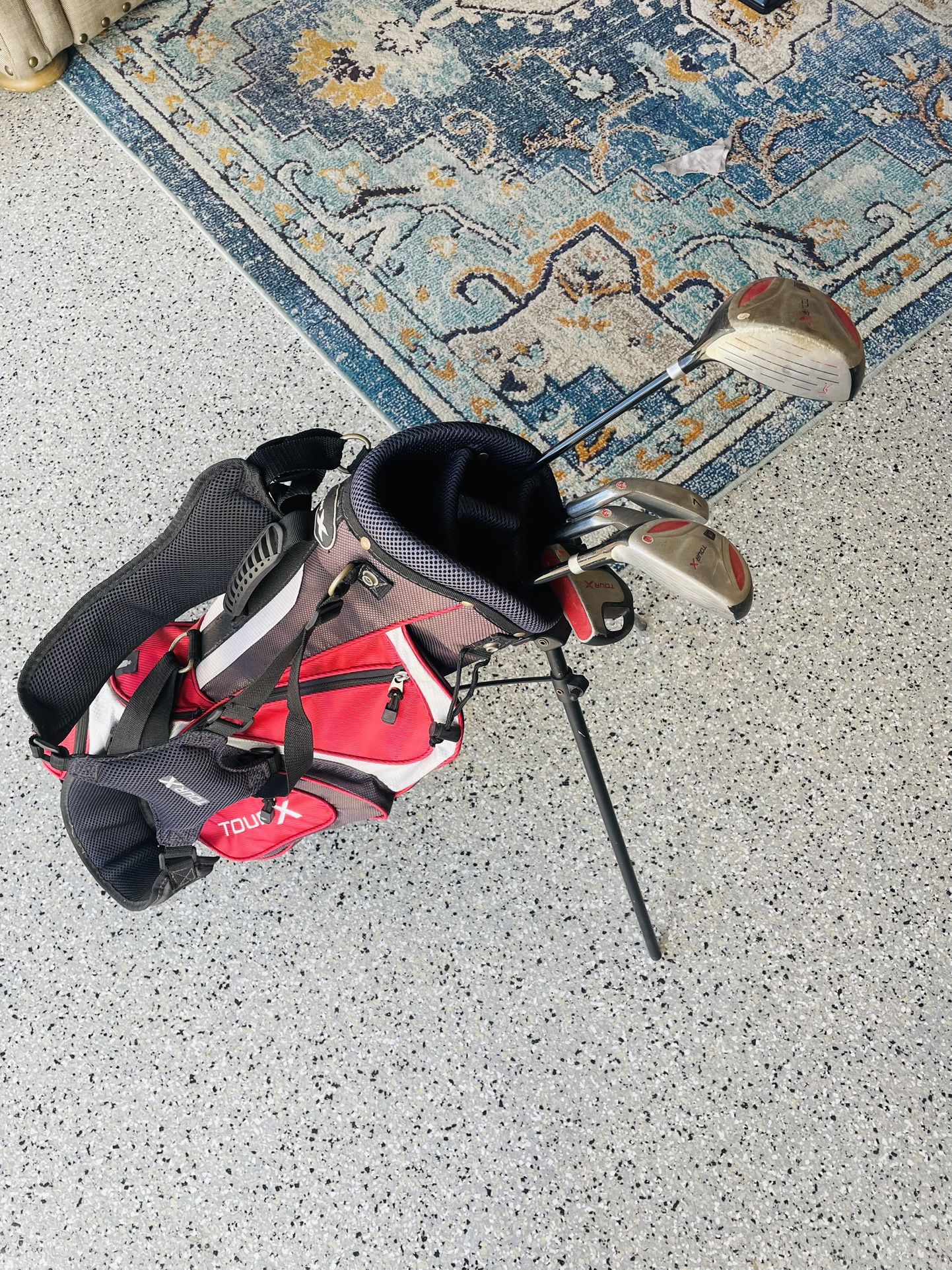Tour X Size 2 Kids Jr Red 5 Pc Golf Club Set Youth Right Handed w/ Stand Bag