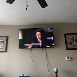 50 Inch Flat Screen Roku TV