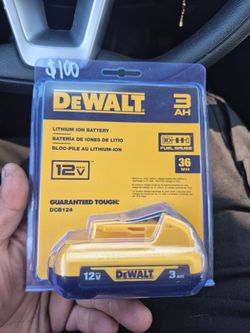 Dewalt 12v max 3AH he battery