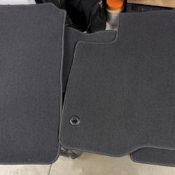 NEW HONDA CR-V 2023 24 25 26 GENUINE  OEM CRV CARPETED CARPET DARK GRAY GREY  BLACK FLOOR MATS DRIVER PASSENGER 2ND ROW 1ST 3 PIECE PC