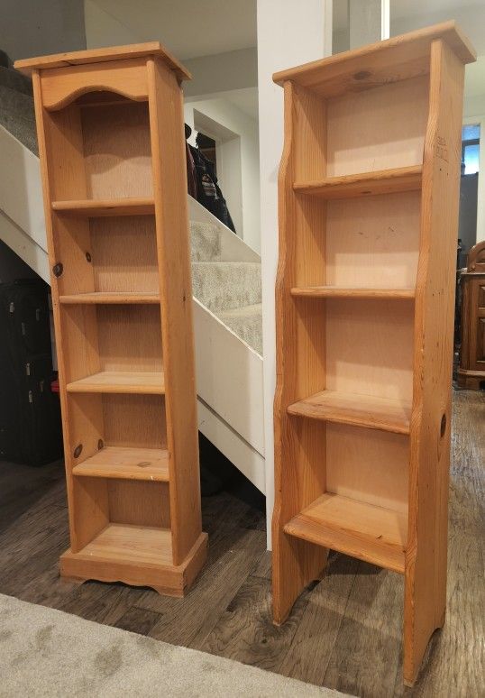 2 Pine Shelves