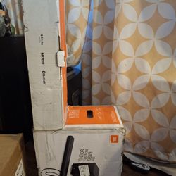 JBL Cinema SB 550 Sound Bar And Bass