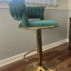 2 Green Faux Velvet Vintage Style Bar Stool