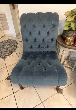 2-Blue Tufted Velvet Accent Chair