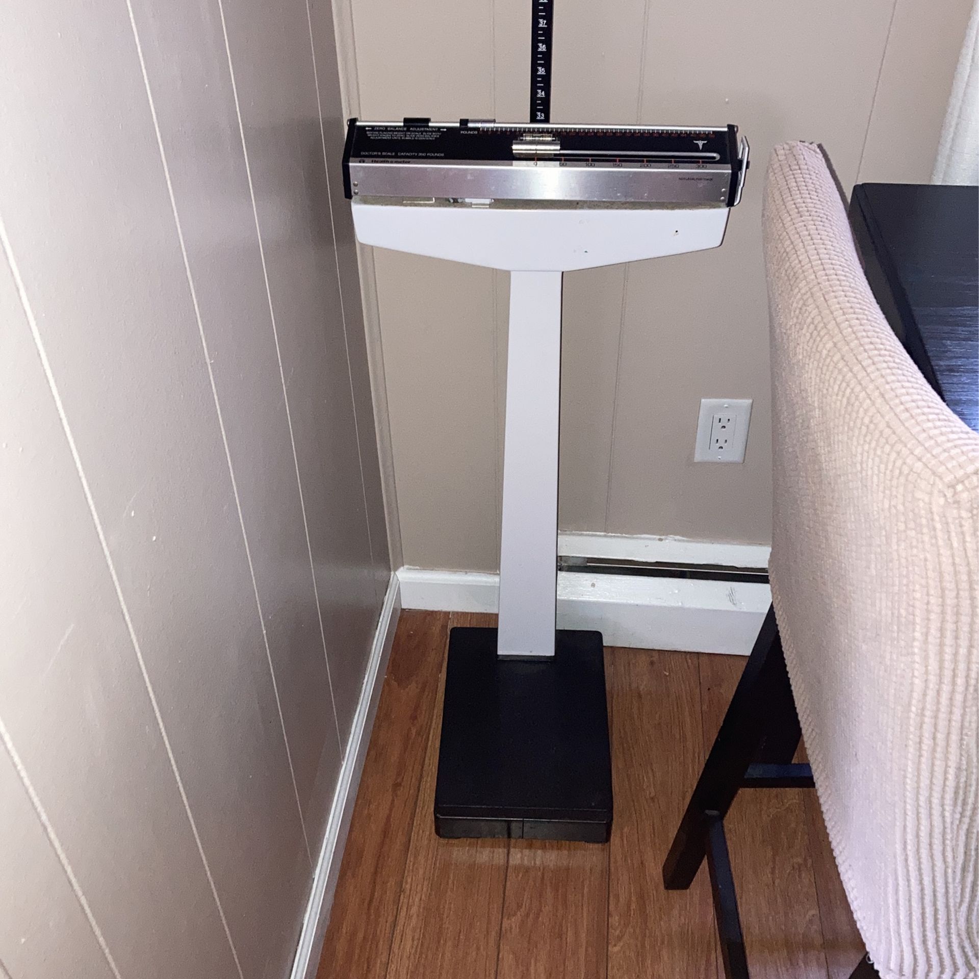 Doctor Scale Healthometer