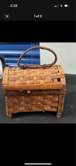 Small Brown Wicker/Wood Rectangular Storage Basket, Woven, Lid & Handle