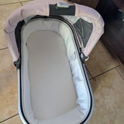 Uppababy Bassinet and Stroller Attachment 