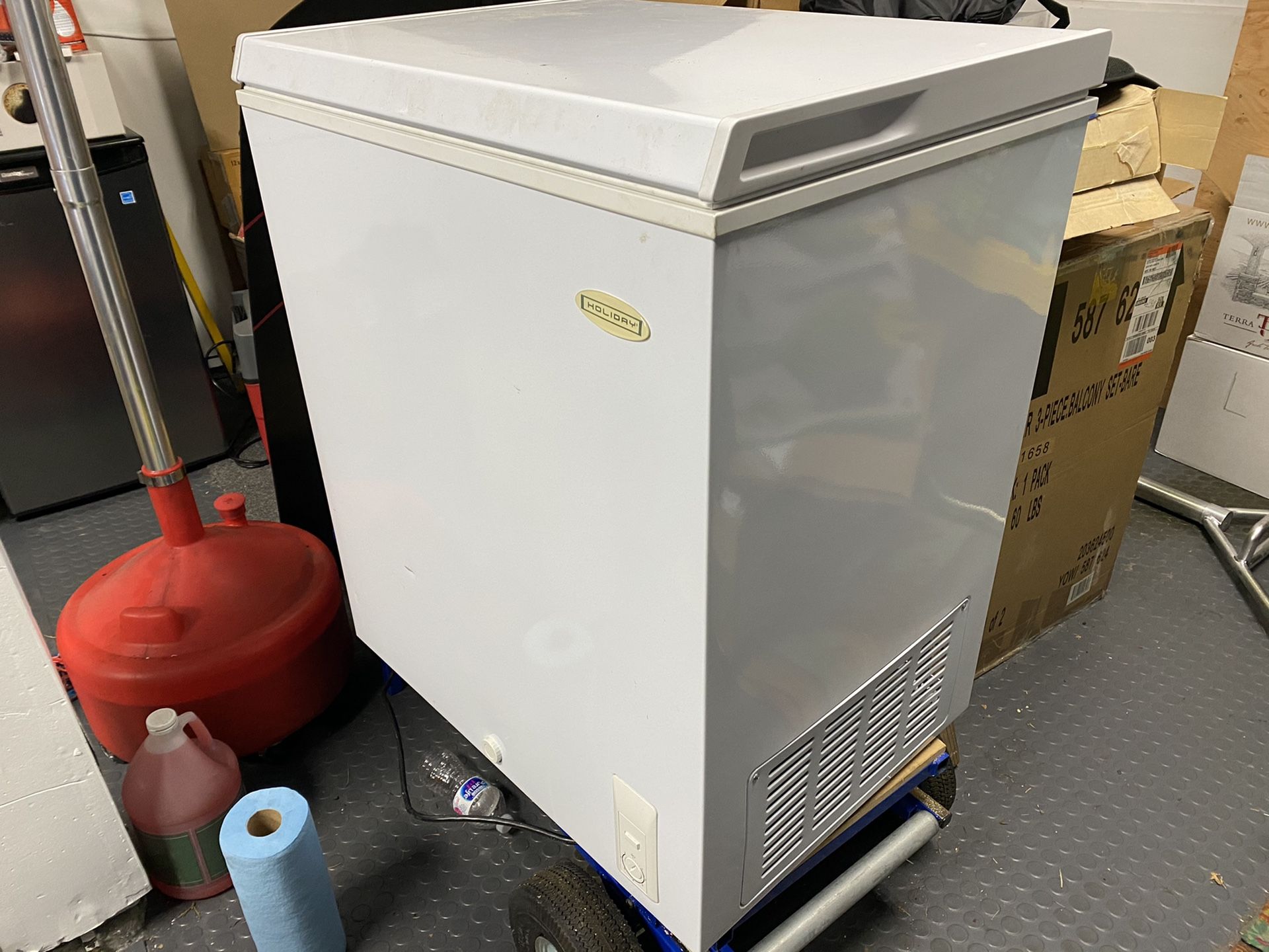 Holiday/Haier 5cf Chest Freezer (not working)
