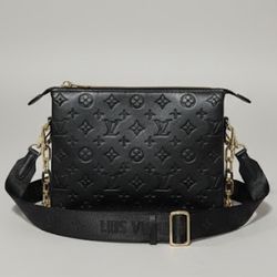 LOUIS VUITTON M21259 Coussin BB