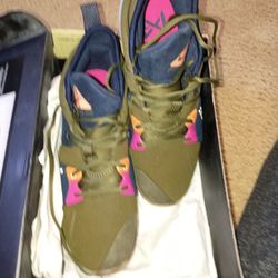 Nike PG 4 “PCG/ACG” – Size 11.5. 