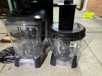 Ninja Food Processor and blender  with Attachments