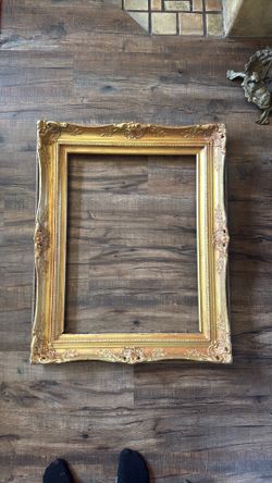 18x24 Ornate Good Wooden Frame