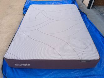 Like New Purple Restore Soft, Queen Mattress, Perfect Condition