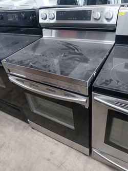 Samsung stainless steel glass-top stove - Free delivery