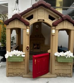 Kids backyard house