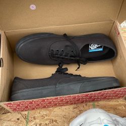 New Vans Men’s 13