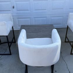 Coffee Table And Bar Stool Chairs 