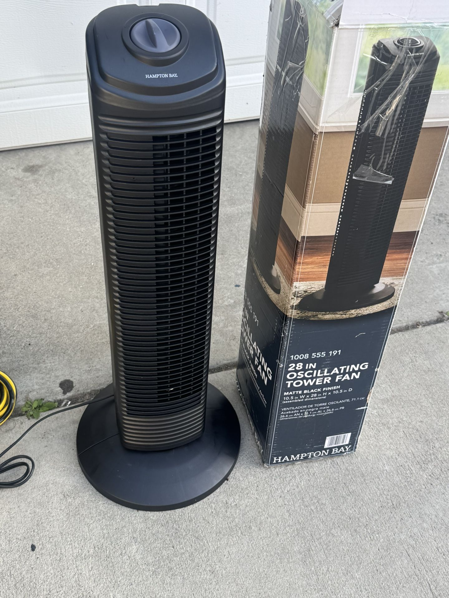 Hampton Bay 28 in. 3 Speed Oscillating Tower Fan in Black