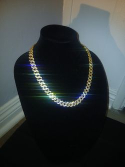 Cuban Link Chain 18k Gold Plated $60firm 