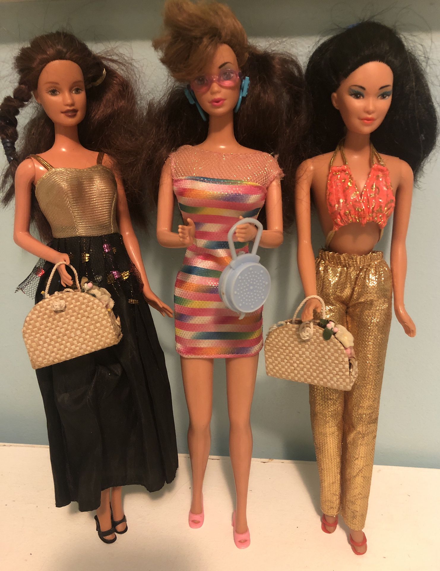 Barbie’s Friends (3) Piece Doll Set
