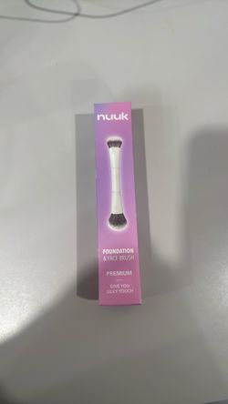 Nuuk Premium Foundation & Face Brush