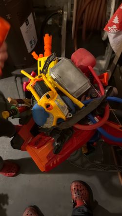 Random toys and nerf guns