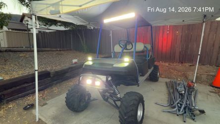 4 Seater Custom Long Travel Golf Cart with LED Lights
