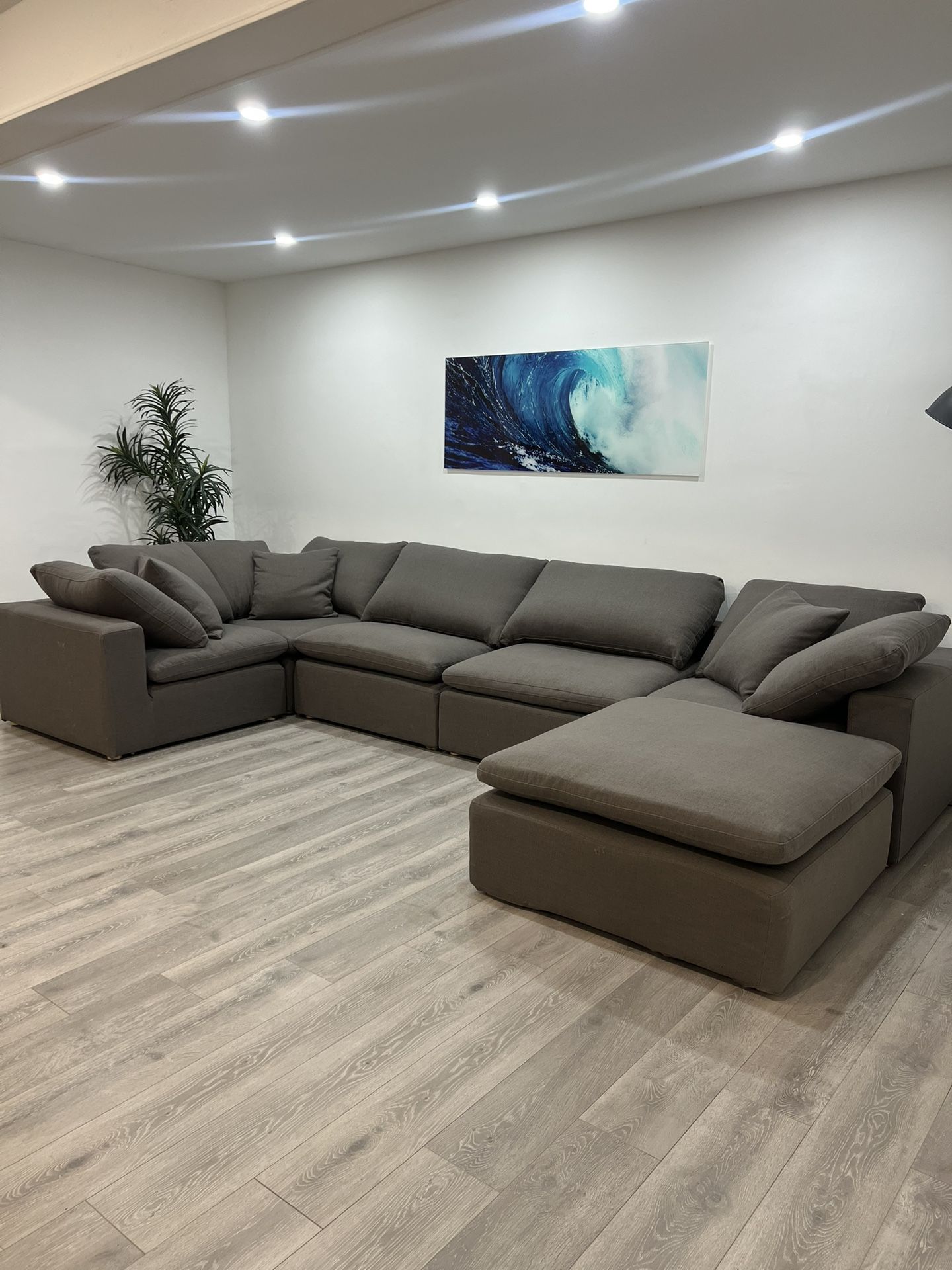 Sectional Gray Fabric Modular Couch Cloud Sofá Style Ottoman FREE DELIVERY