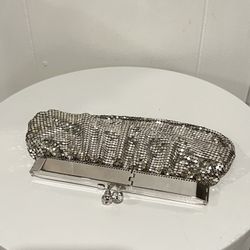 Vintage hand purse  Classic purse  Gold metal mesh