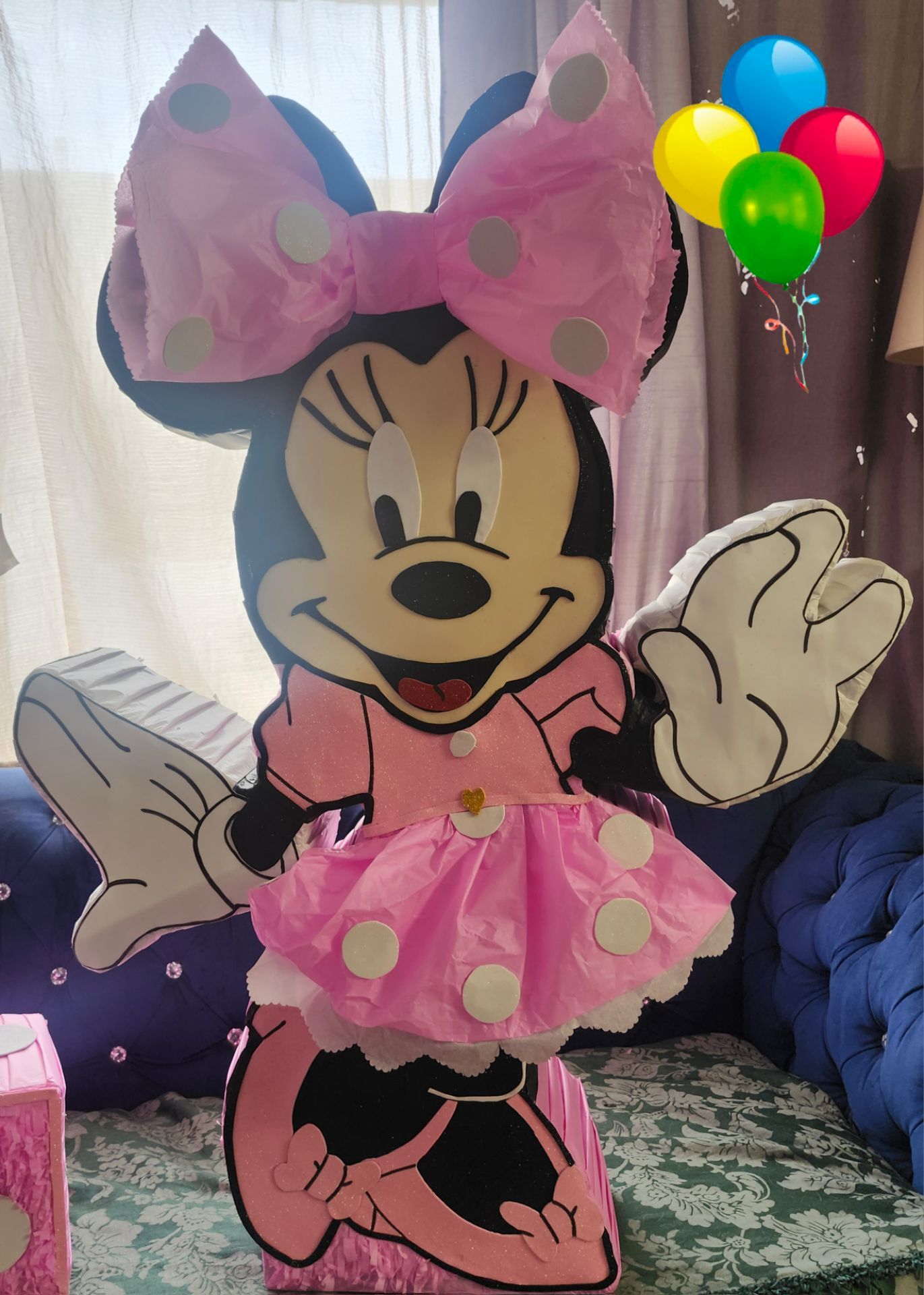 Minnie Mouse Pinata