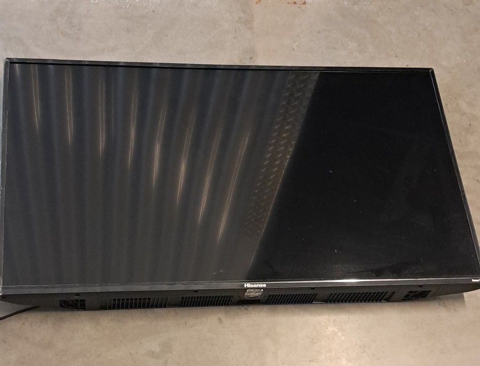 Hisense 40inch Roku TV With Remote