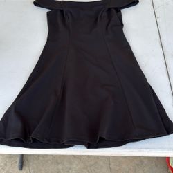 Juniors Black Dress Size 5