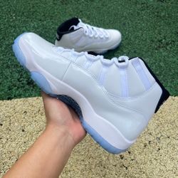 Jordan 11 Retro Legend Blues