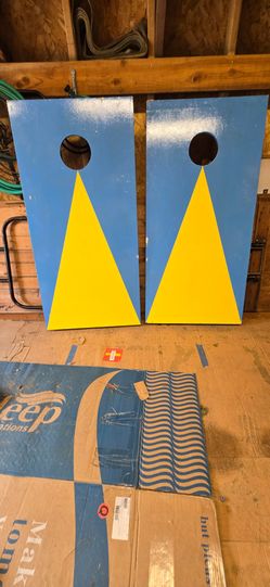 CORNHOLE BOARDS
